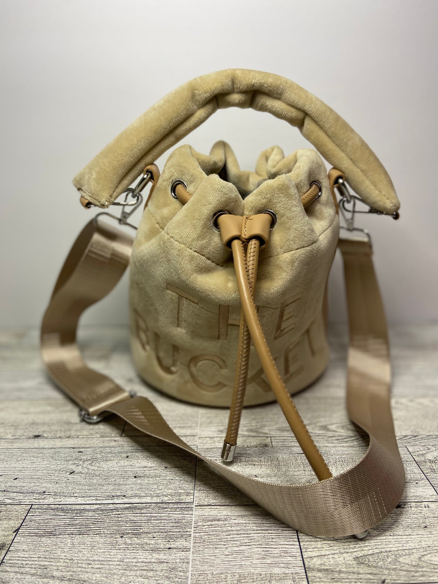 THE BUCKET BAG(PRE-ORDER)