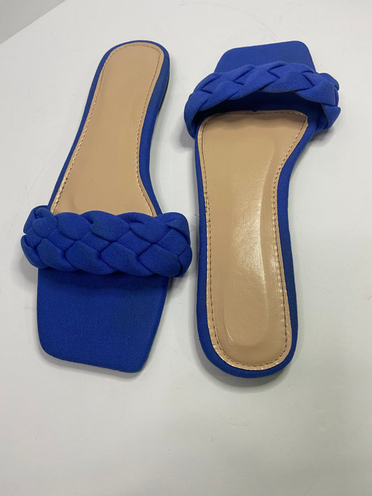 CLASSY GIRL ROPE SANDALS BLUE